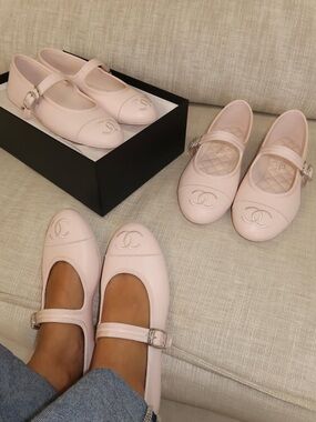 CHANEL Lambskin Mary Jane Flats 39 Light Pink